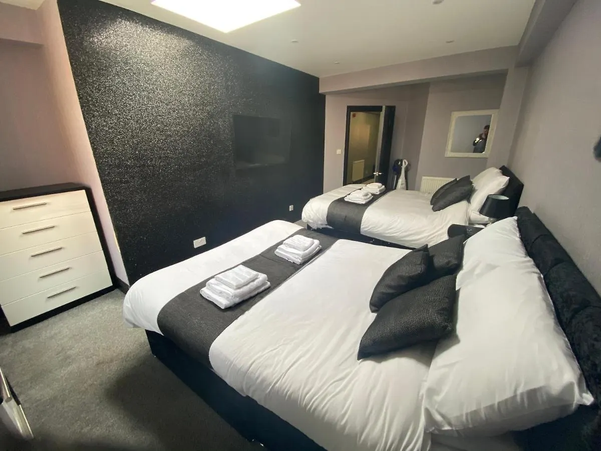 Boutique Blackpool 2 Bed Grey Apartment Sleeps 10 United Kingdom