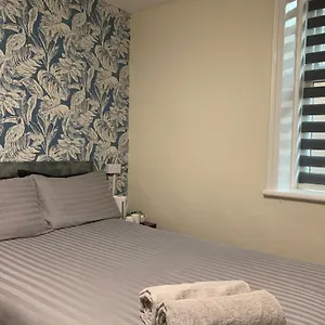 Malibu Hotel
