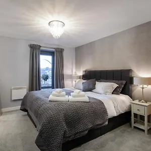 https://118-baltic-quay.hotels-newcastle-upon-tyne.com